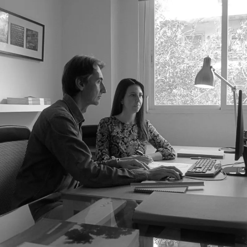 Marcos Conesa y Susana Franch en su despacho de arquitectura en Valencia